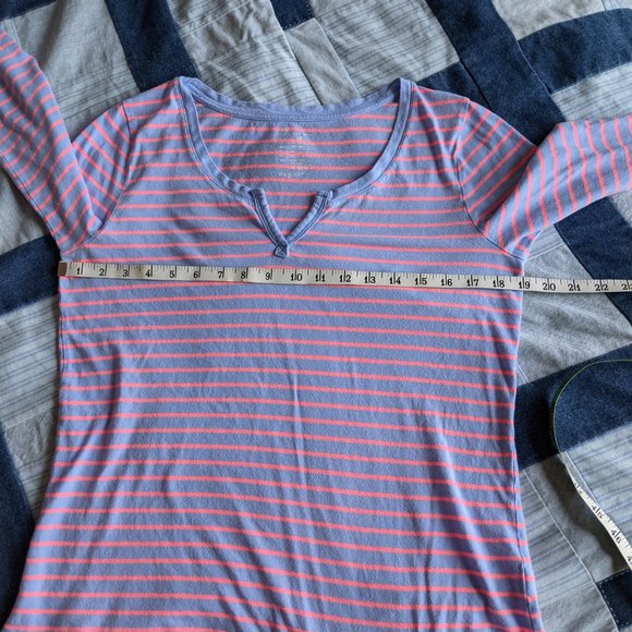 🛍️ BUNDLE ONLY | GAP purple/pink striped knit top Medium - Picture 10 of 12